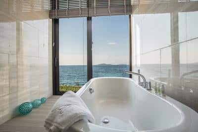 Room-Bathroom