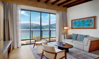 One Bedroom Cliff House Suite with Ocean View