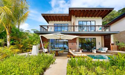 Three Bedroom Bay House with Plunge Pool