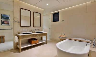 One Bedroom Cliff House Suite with Ocean View