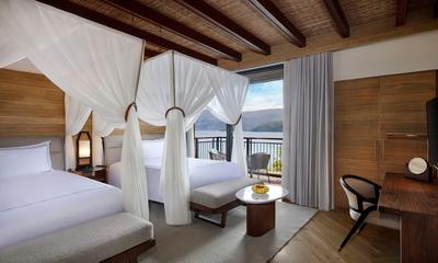 Two Double Beds Premium Room With Ocean View