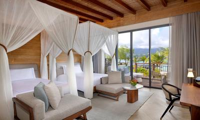 Three Bedroom Bay House with Plunge Pool