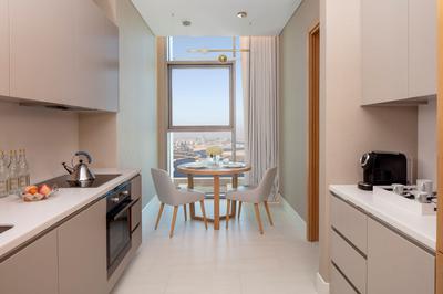 2-Bedroom Wonder Living, King with Balcony
