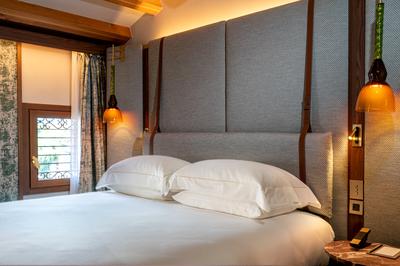 Canal View Junior Suite