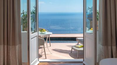 Executive Suite with Plunge Pool