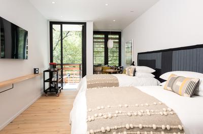 Guest room