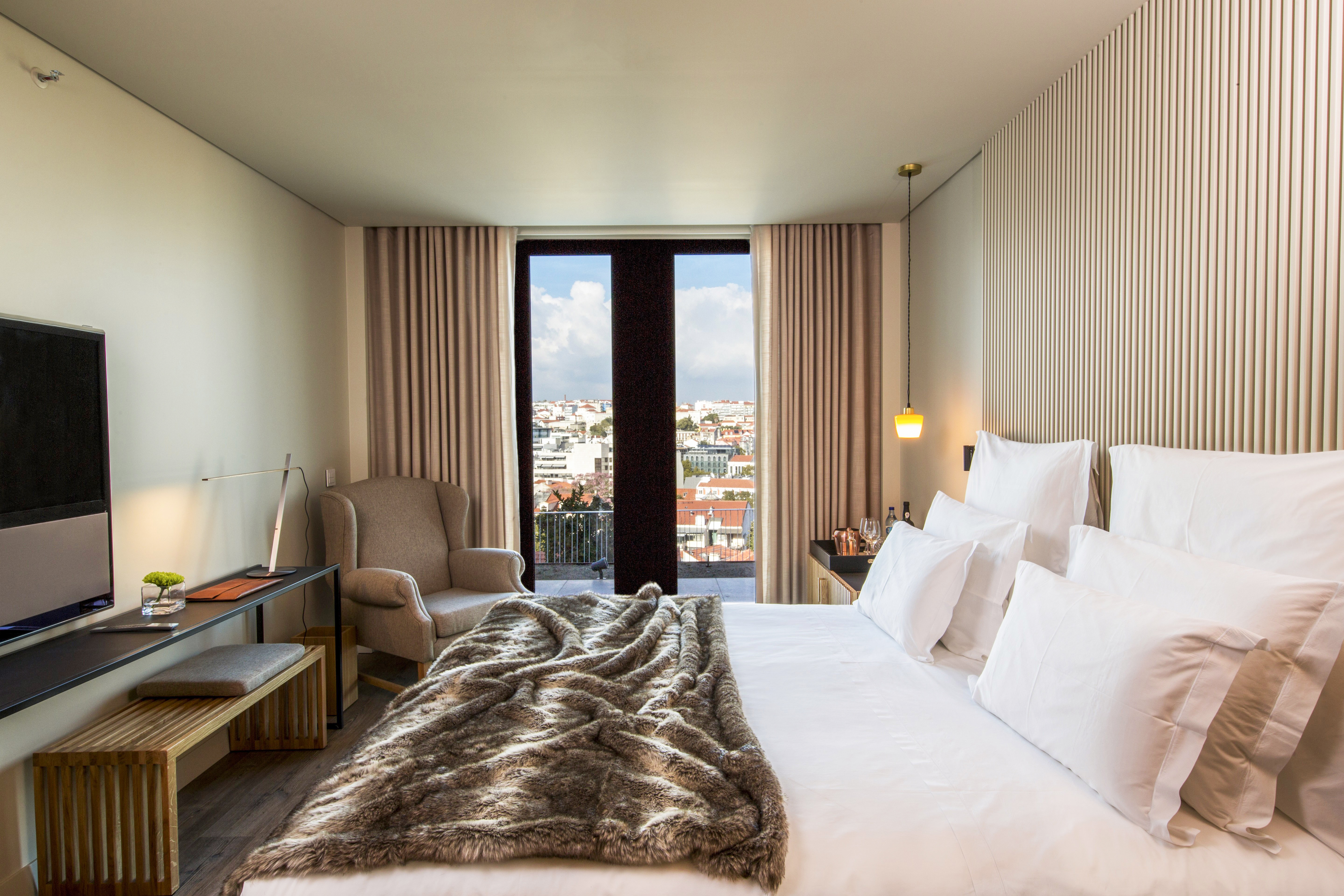 Superior City View Room