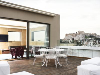 Penthouse Suite