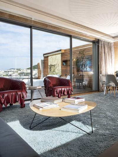 Penthouse Suite