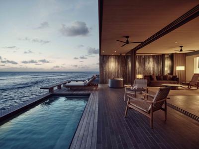 One Bedroom Water Pool Villa