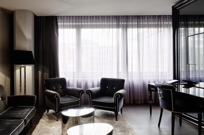 Prestige Room