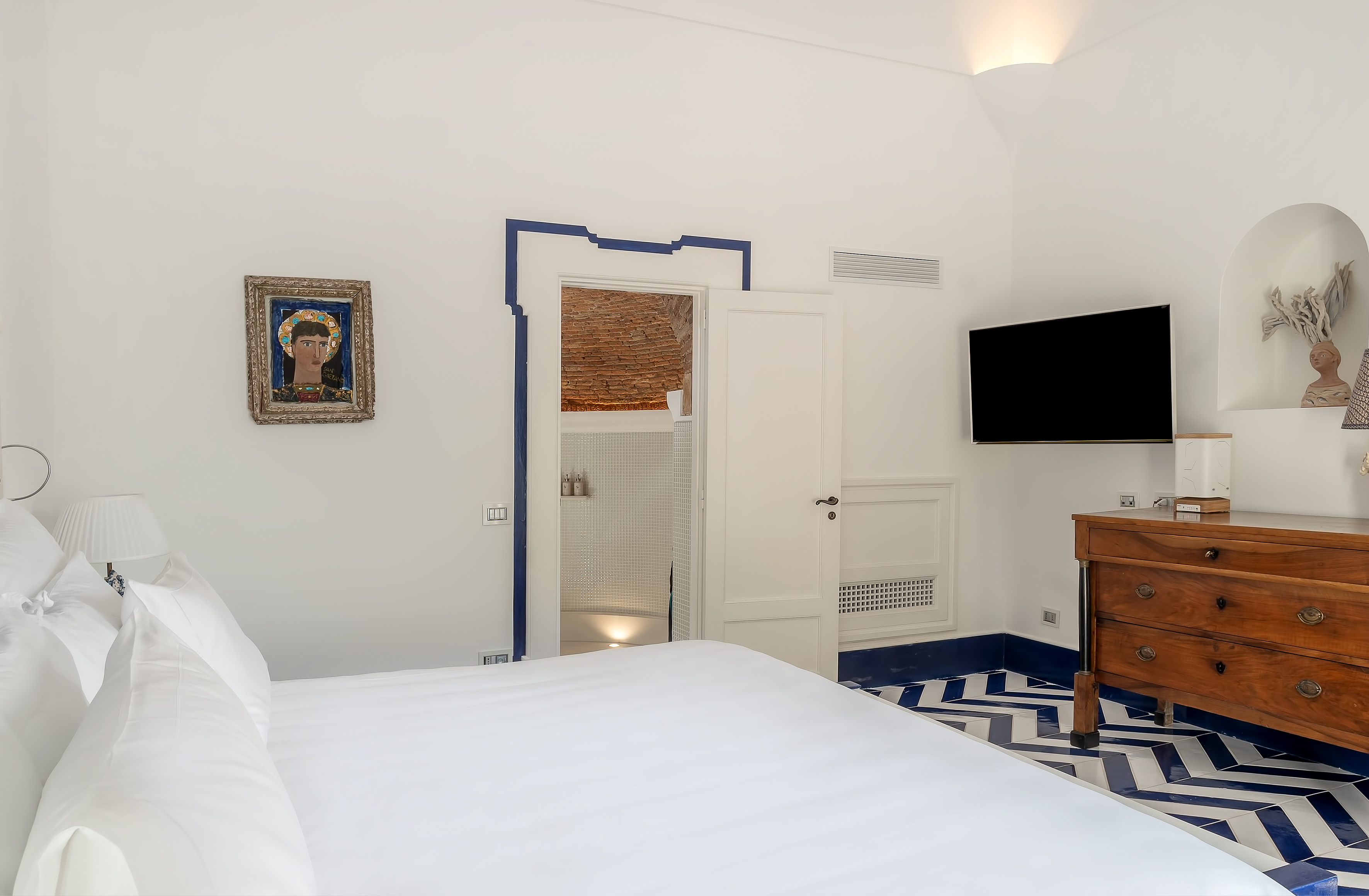 Signature Suite