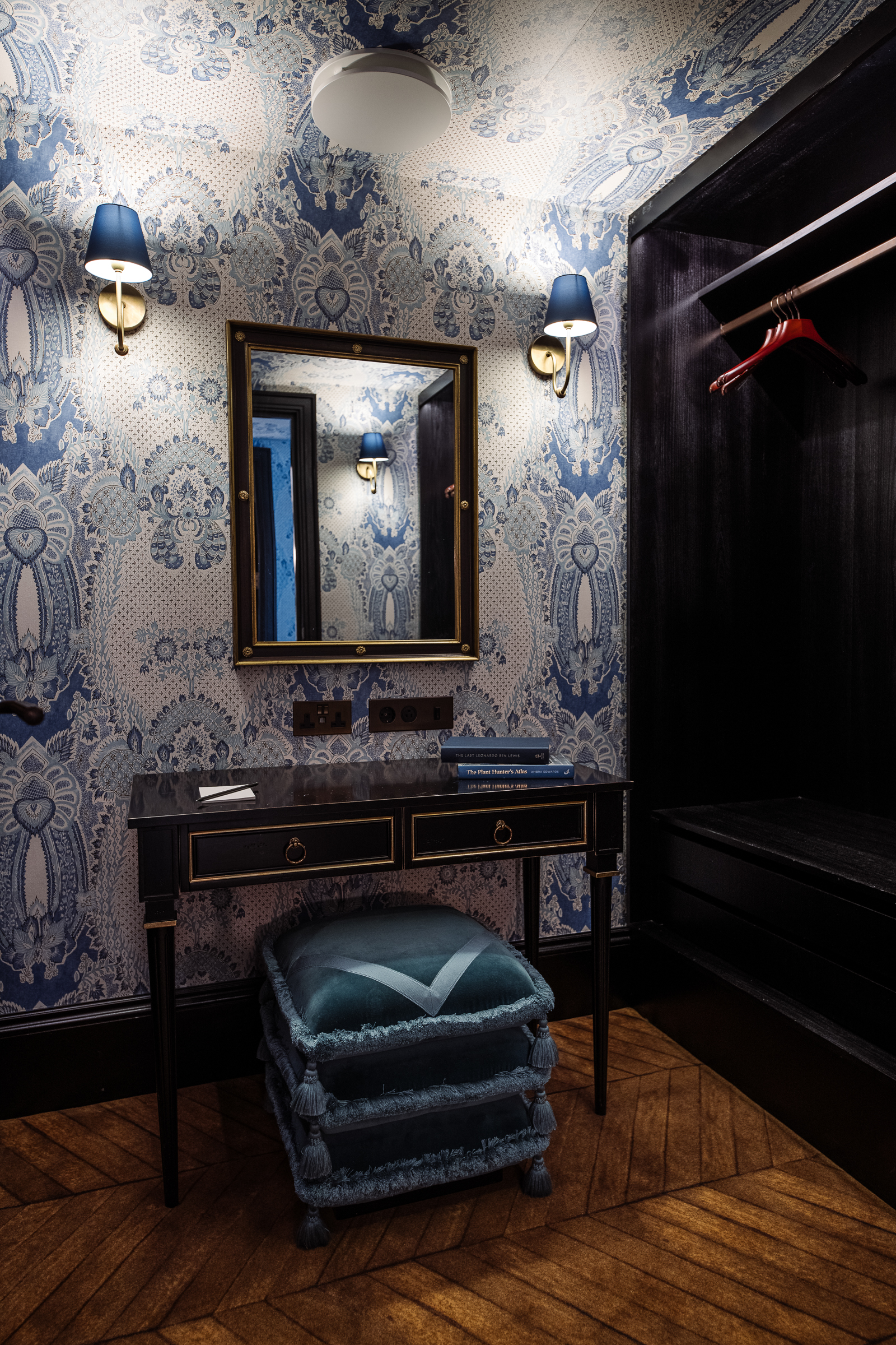 Artist Suite