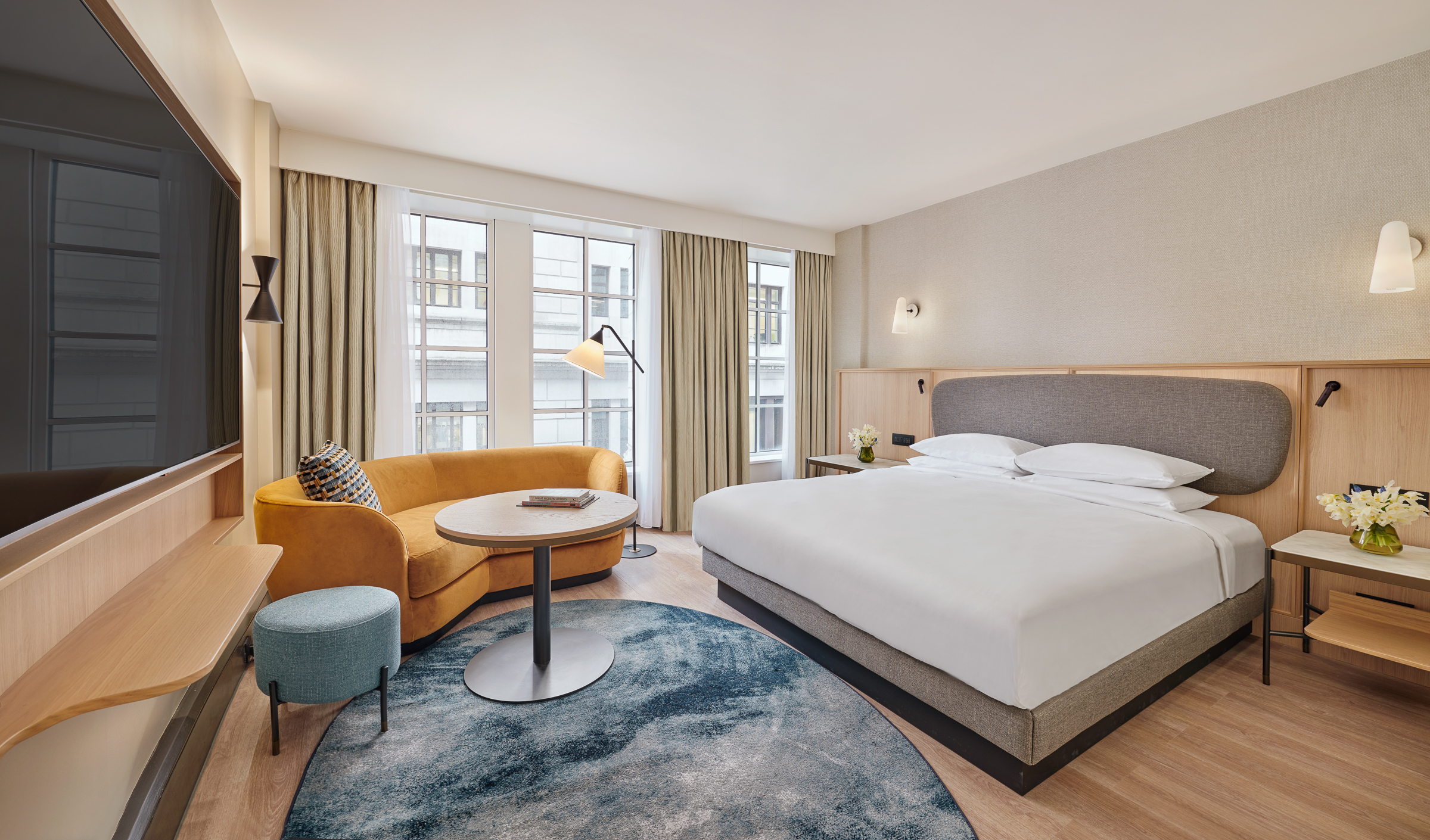 1 King Bed