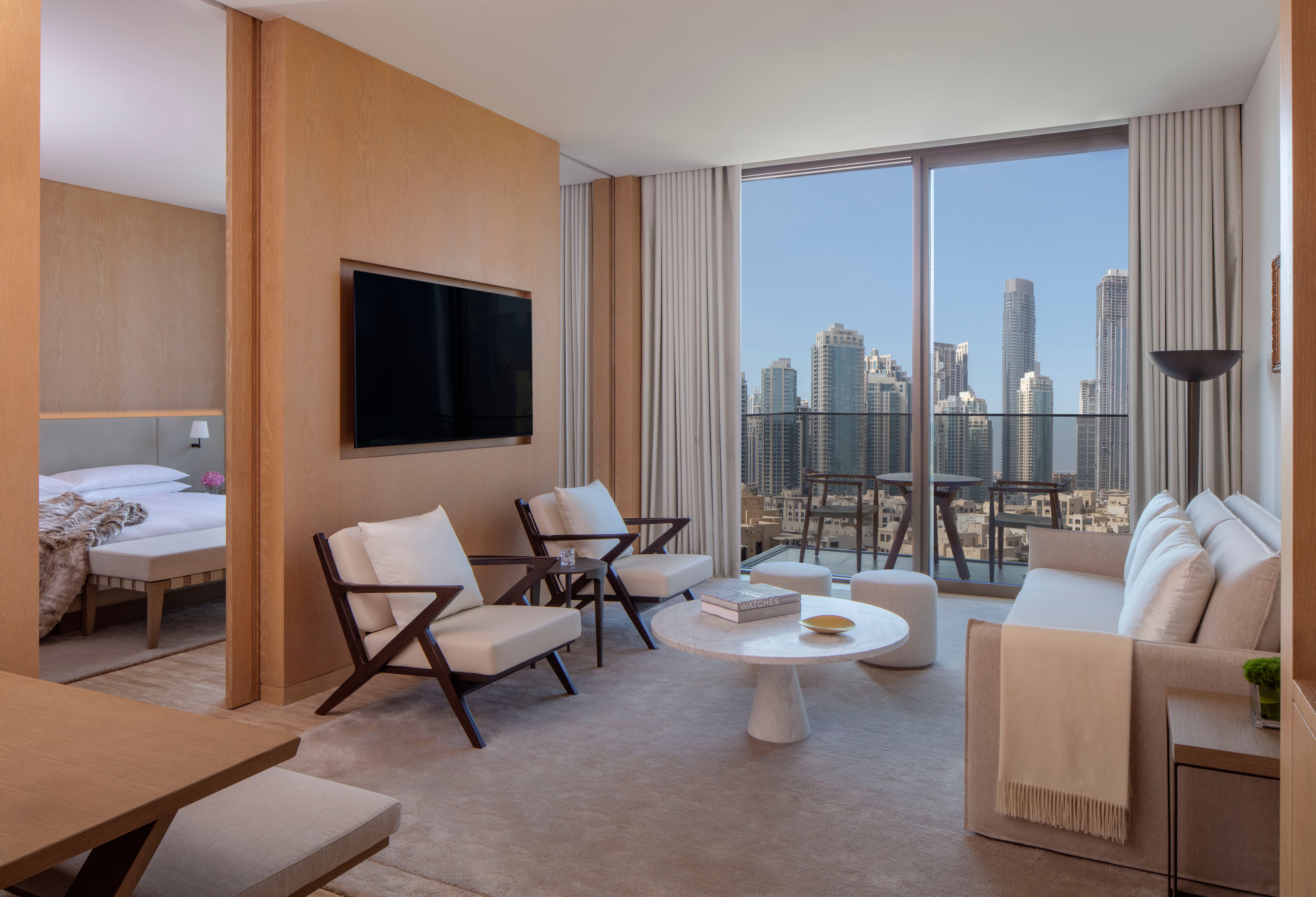 Deluxe 1-Bedroom Suite
