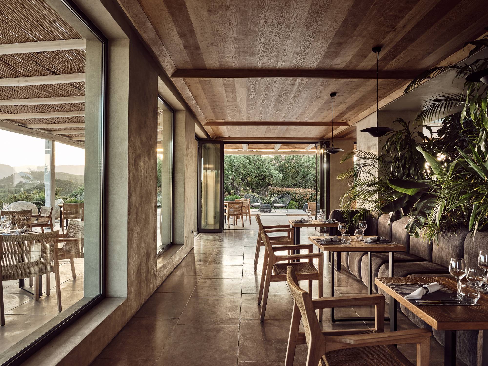 Flow Dine & Wine