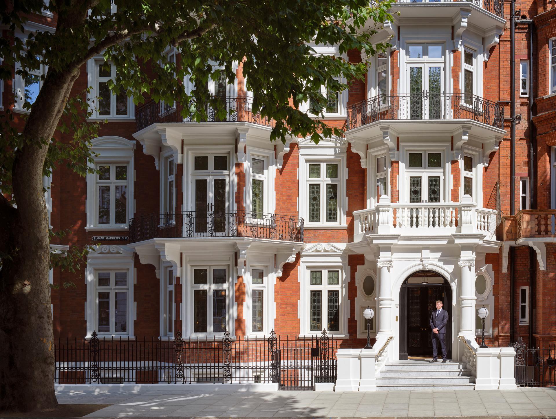 At Sloane exterior