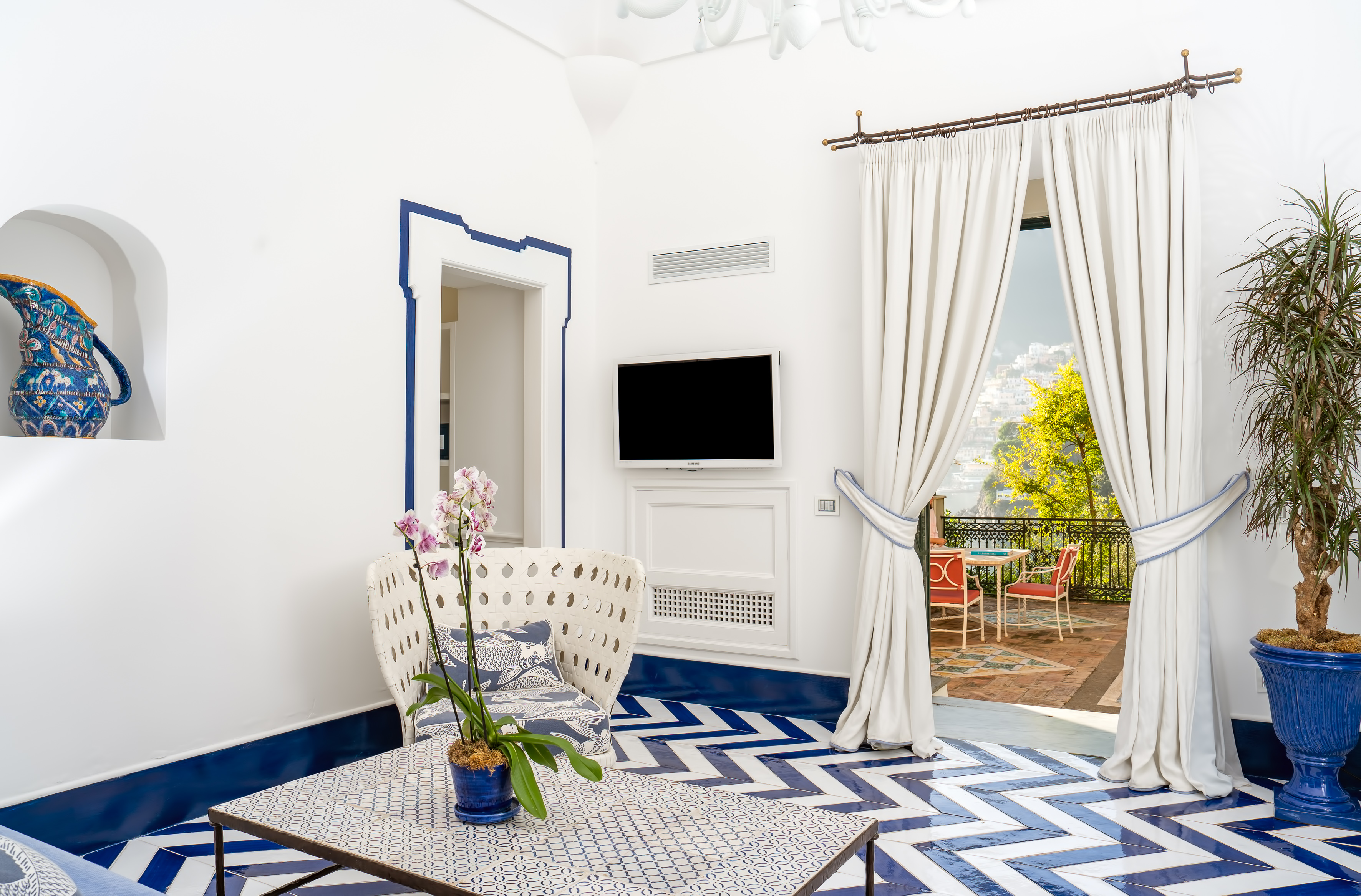 Signature Suite