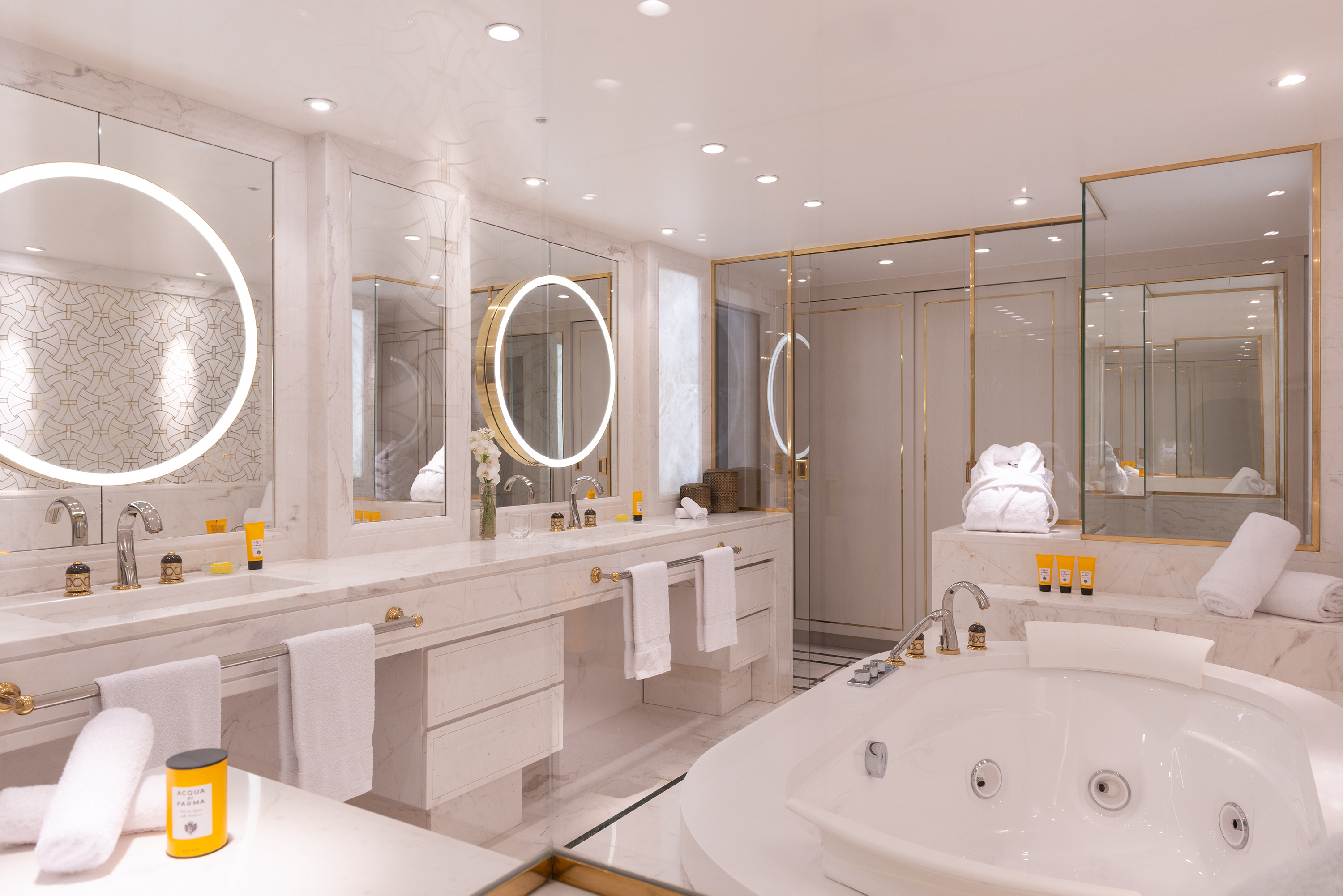 Signature Suite