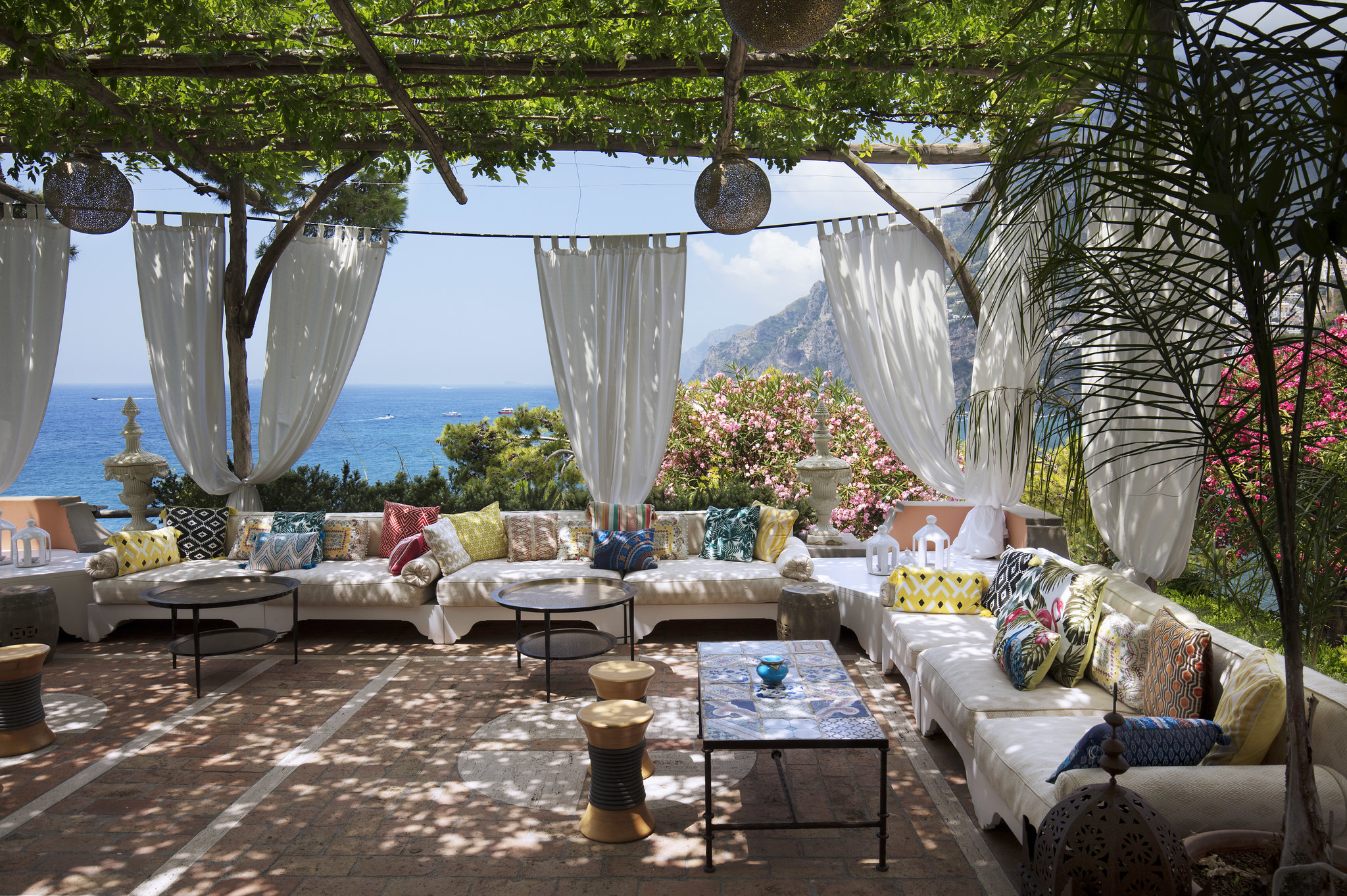Botanical Bianca Bar
