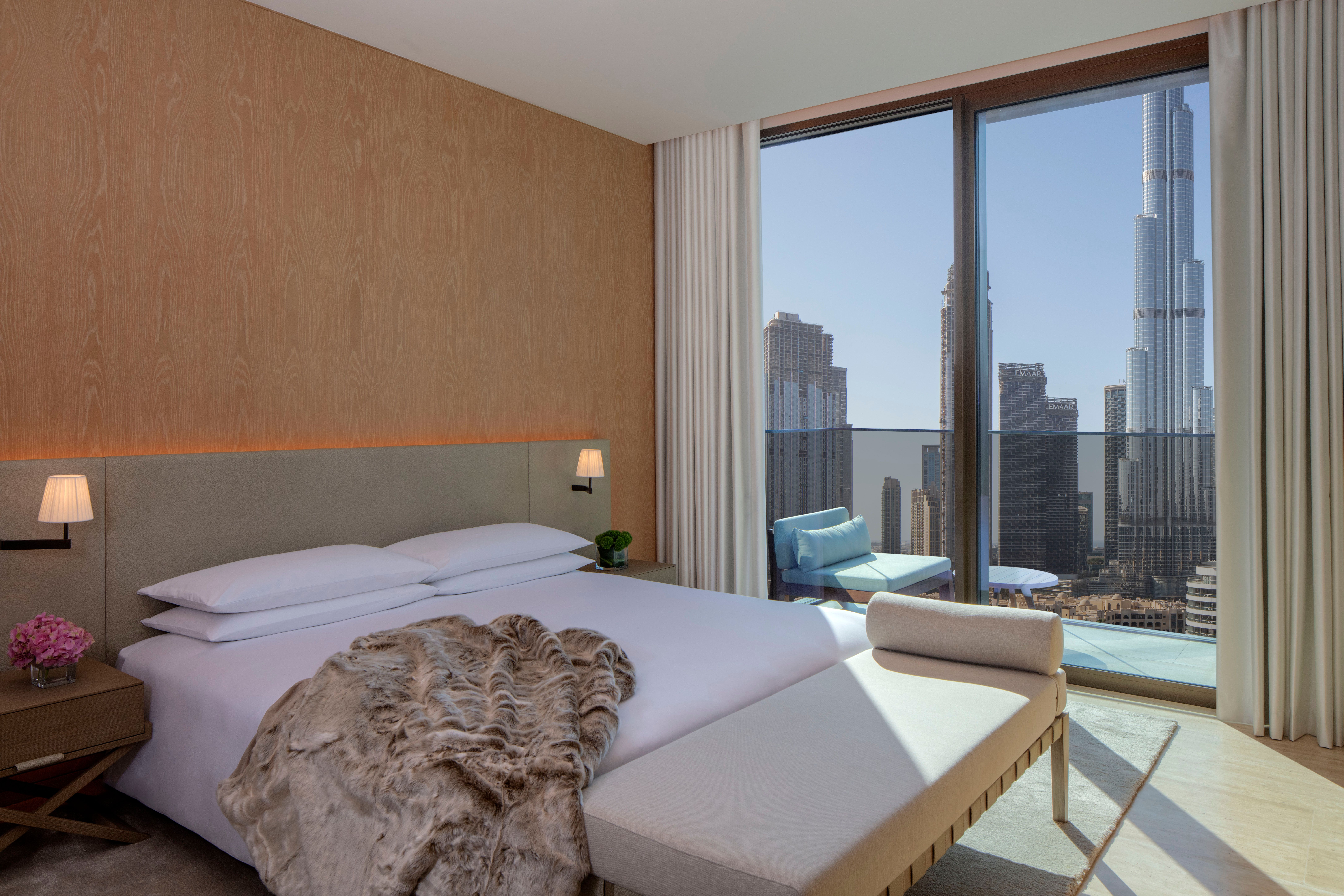 Deluxe 1-Bedroom Suite