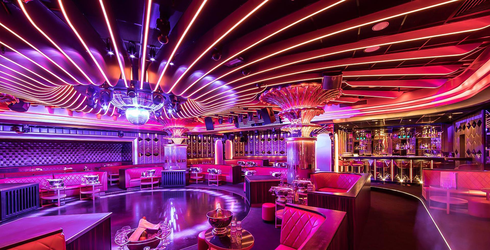 Hotels with their own nightclubs
