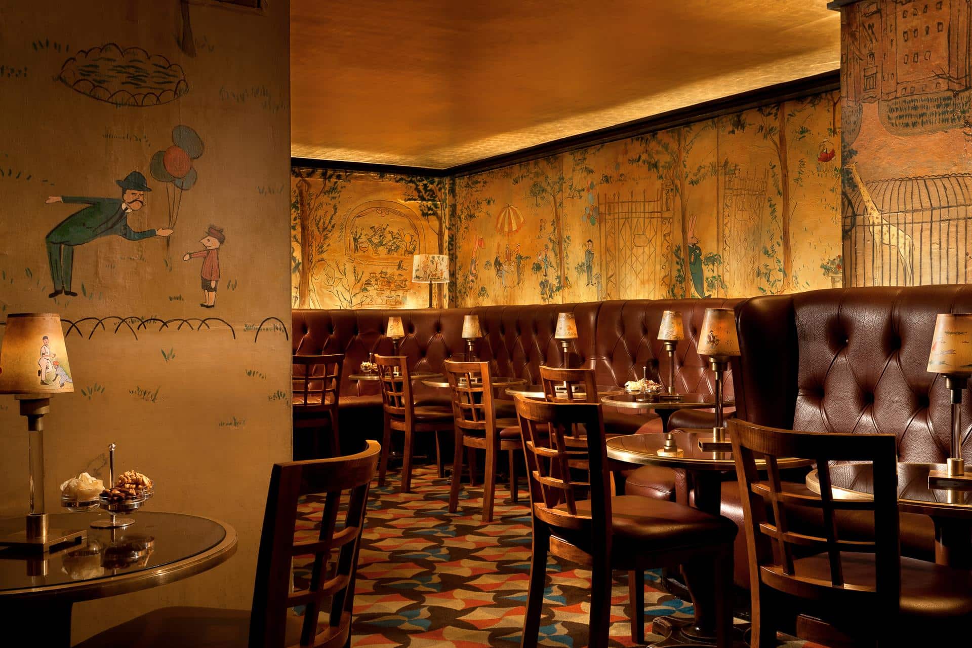The most iconic hotel bars