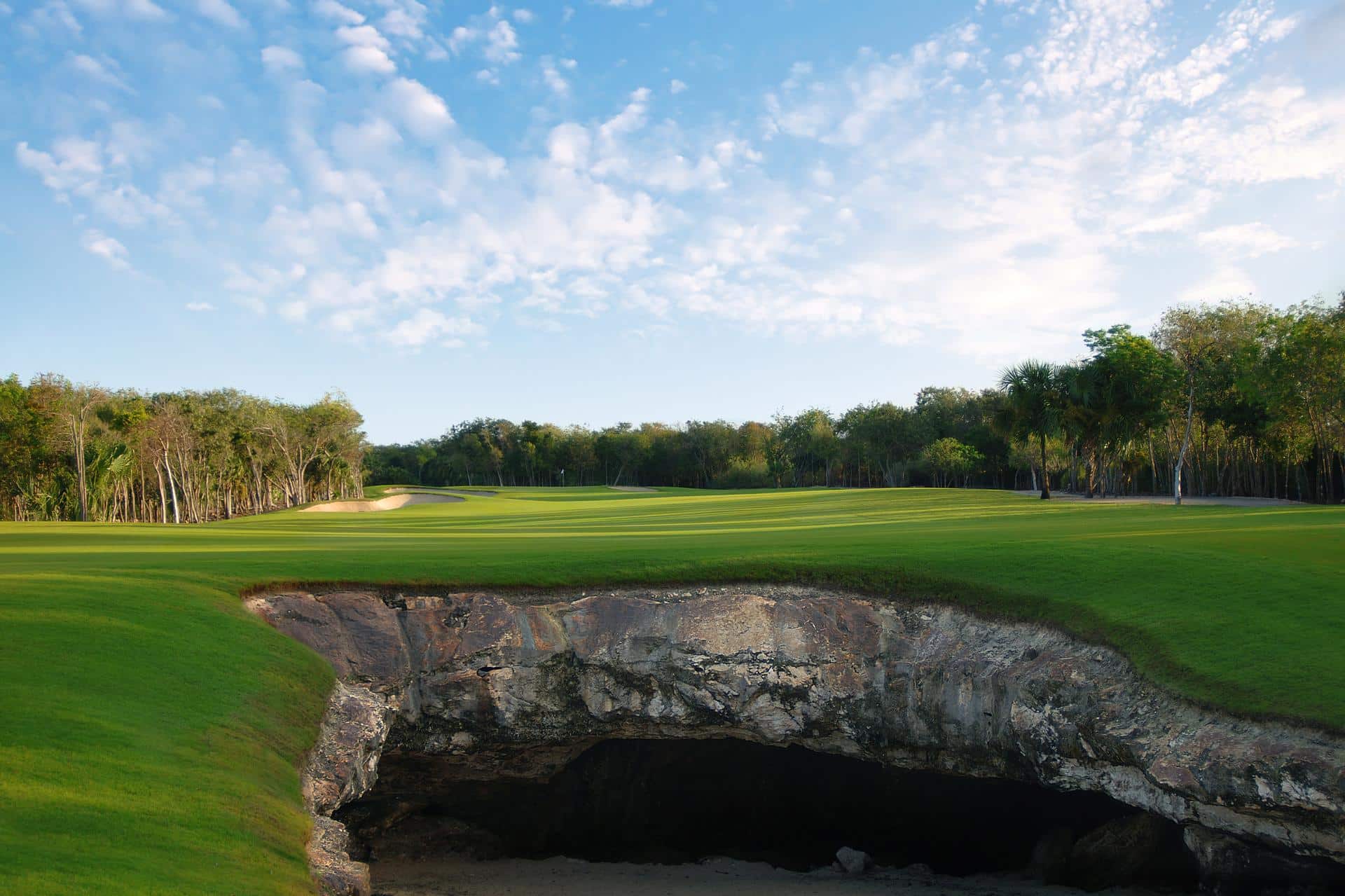 Top luxury hotels for golf getaways