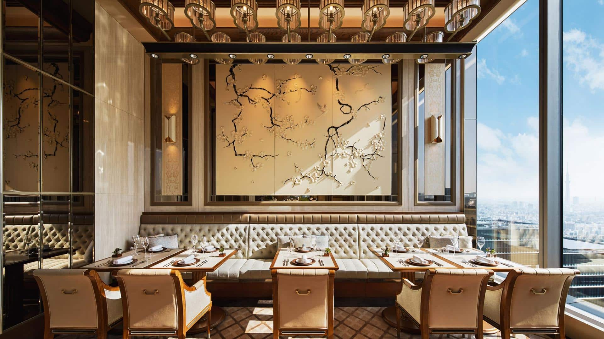 Est Restaurant at Four Seasons Hotel Tokyo at Otemachi