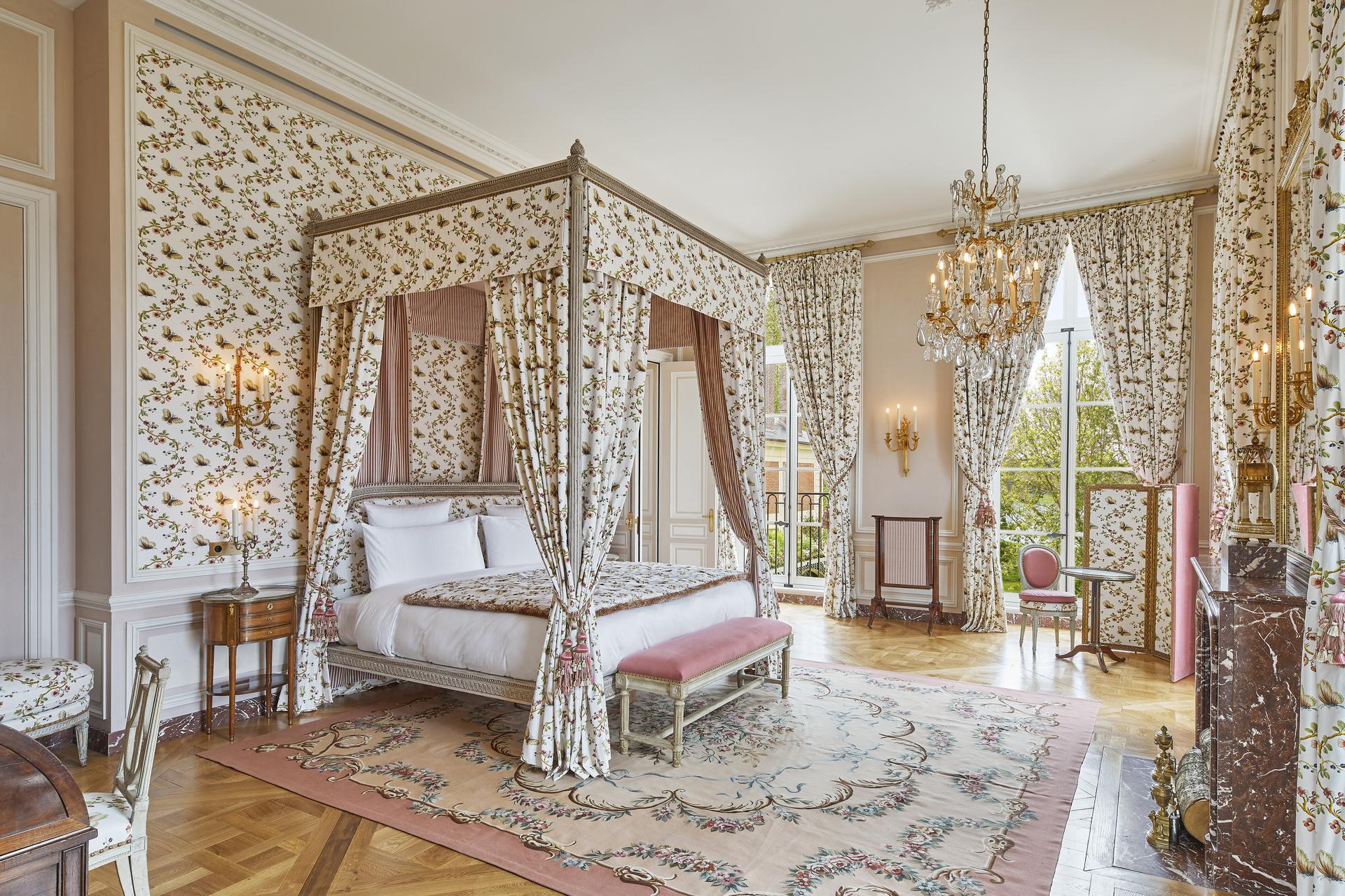 The Necker Suite at Airelles Château de Versailles, Le Grand Contrôle